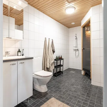 Homelike 1br With Sauna & Free Parking Appartement