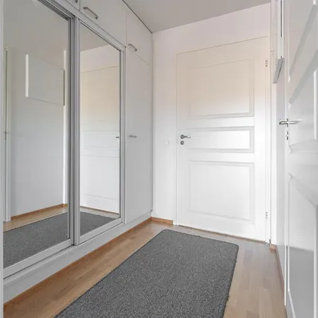 Homelike 1br With Sauna & Free Parking