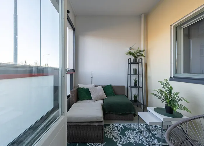 Homelike 1Br With Sauna & Free Parking شقة كوبيو